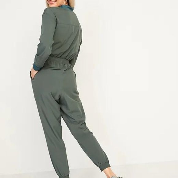 Old Navy StretchTech Cropped Zip Bomber Jumpsuit for Women New - Picture 2 of 7